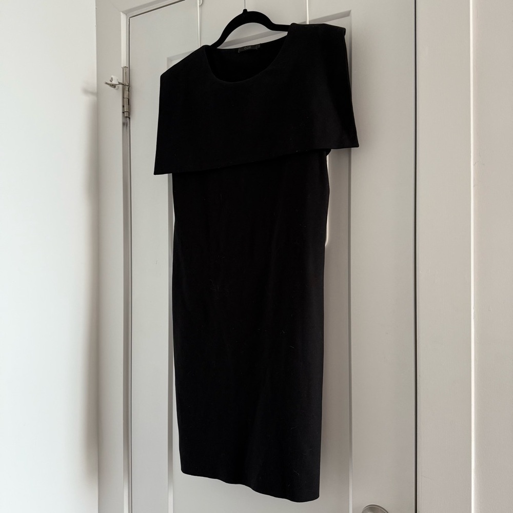 COS black knit dress with front flap and cutout back - size Large (L) - Picture 5 of 8